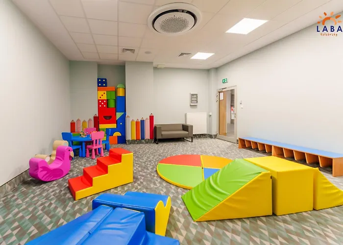 LABA Kołobrzeg Apartamenty Kasprowicza 20 Parking Basen Fitness Bawialnia w CENIE, Parkplatz Schwimmbad Fitness Spielzimmer im PREIS